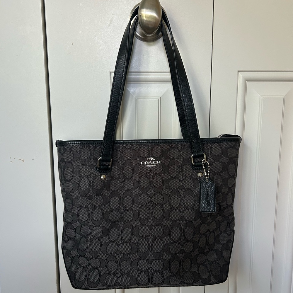 Coach Signature Zip Top Tote Purse Black Smoke